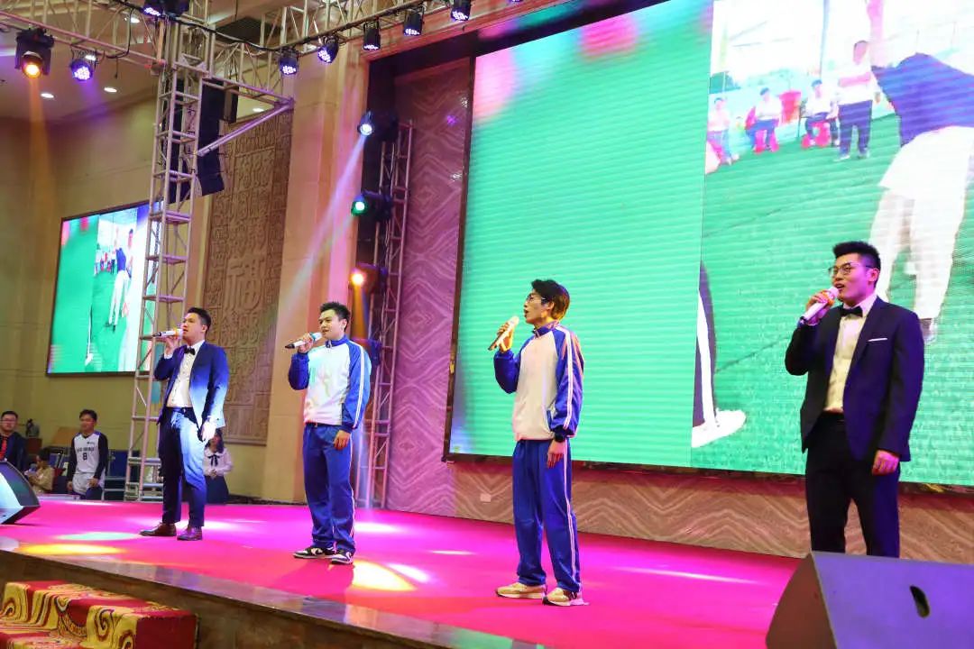 金虎迎新·領(lǐng)跑2022 | 集團(tuán)年度總結(jié)會(huì)暨新年晚會(huì)完美落幕!(圖21) 金虎迎新·領(lǐng)跑2022 | 集團(tuán)年度總結(jié)會(huì)暨新年晚會(huì)完美落幕!(圖21)